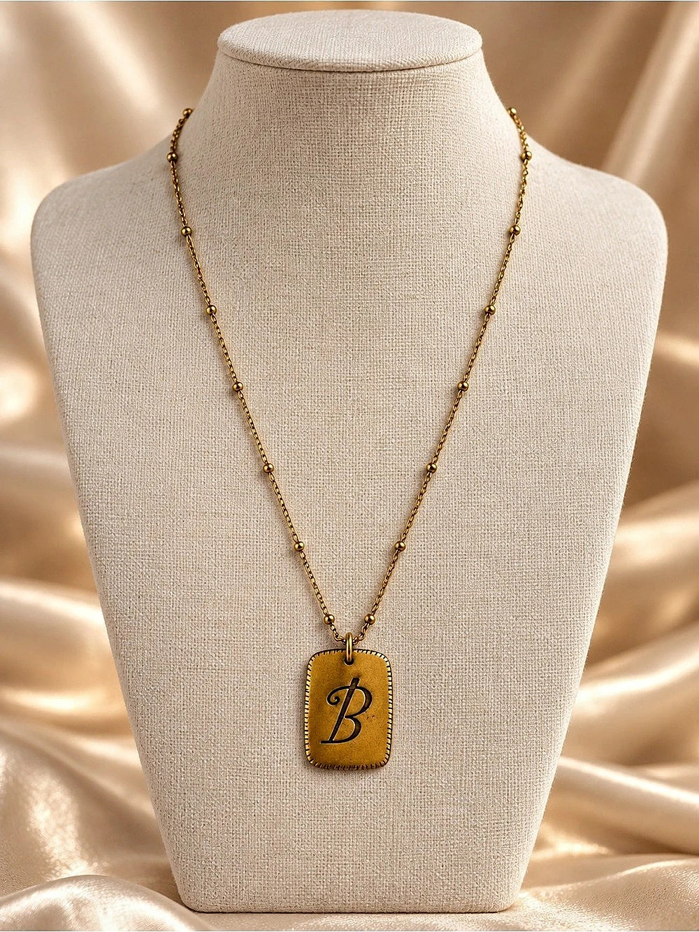 Initial Necklace Gold 288